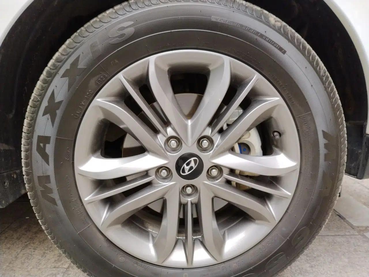 Hyundai ix35 2013 2.0L Automatic Two-Wheel Drive Smart GLS China IV Standard — миниатюра 8