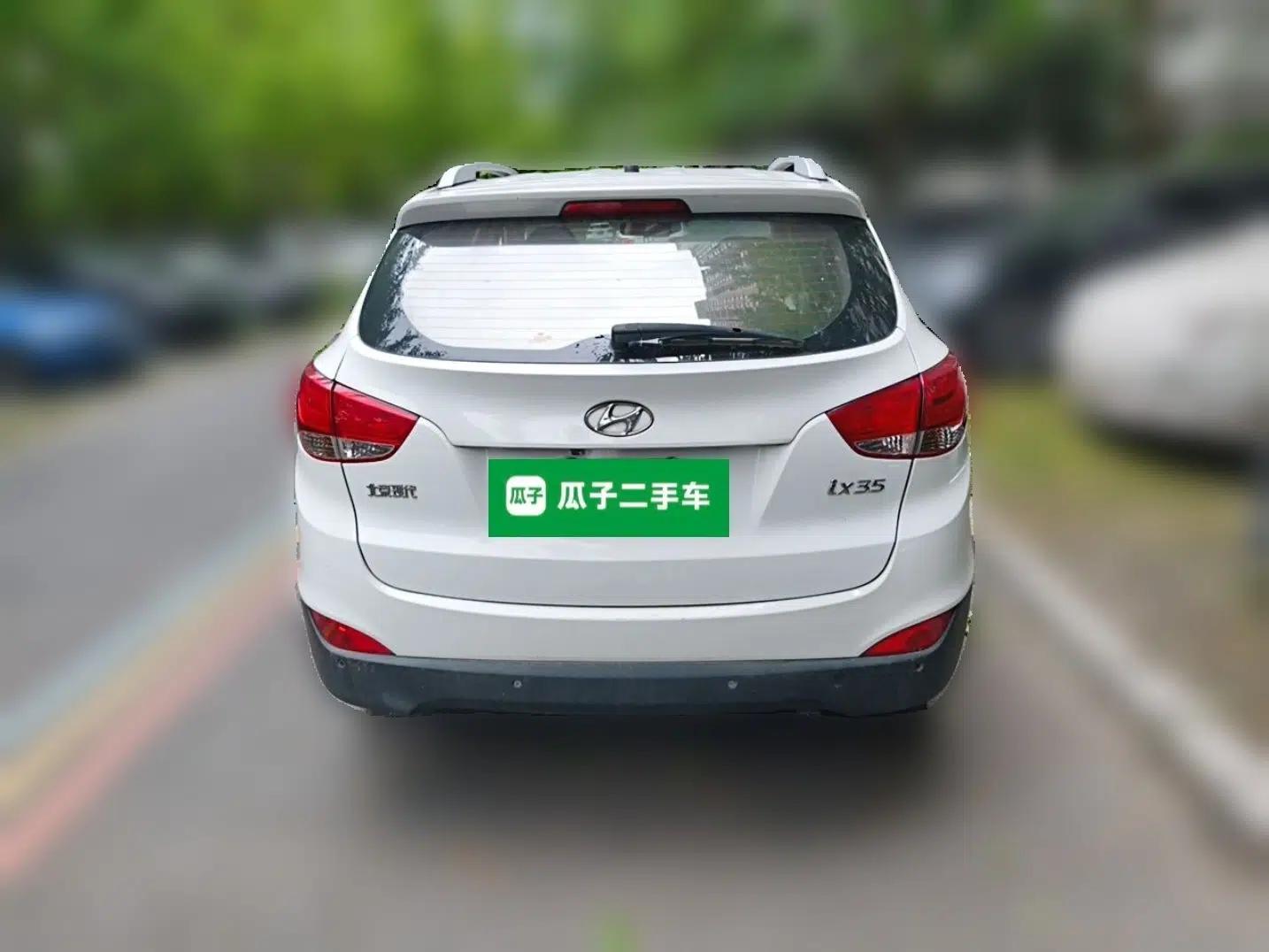 Hyundai ix35 2012 2.0L Automatic Two-Wheel Drive Elite Edition GLS — миниатюра 5