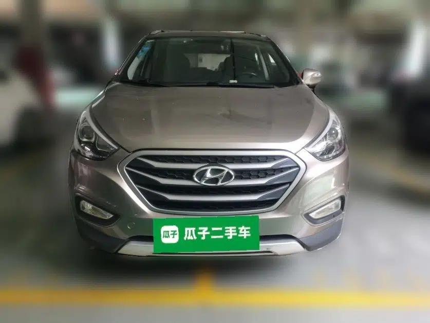 Hyundai ix35 2013 2.0L Automatic Two-Wheel Drive Smart GLS China IV Standard — миниатюра 2