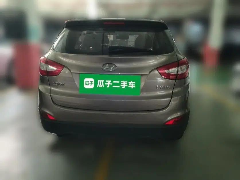 Hyundai ix35 2013 2.0L Automatic Two-Wheel Drive Smart GLS China IV Standard — миниатюра 5