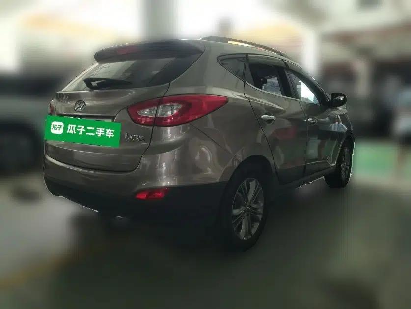Hyundai ix35 2013 2.0L Automatic Two-Wheel Drive Smart GLS China IV Standard — миниатюра 6