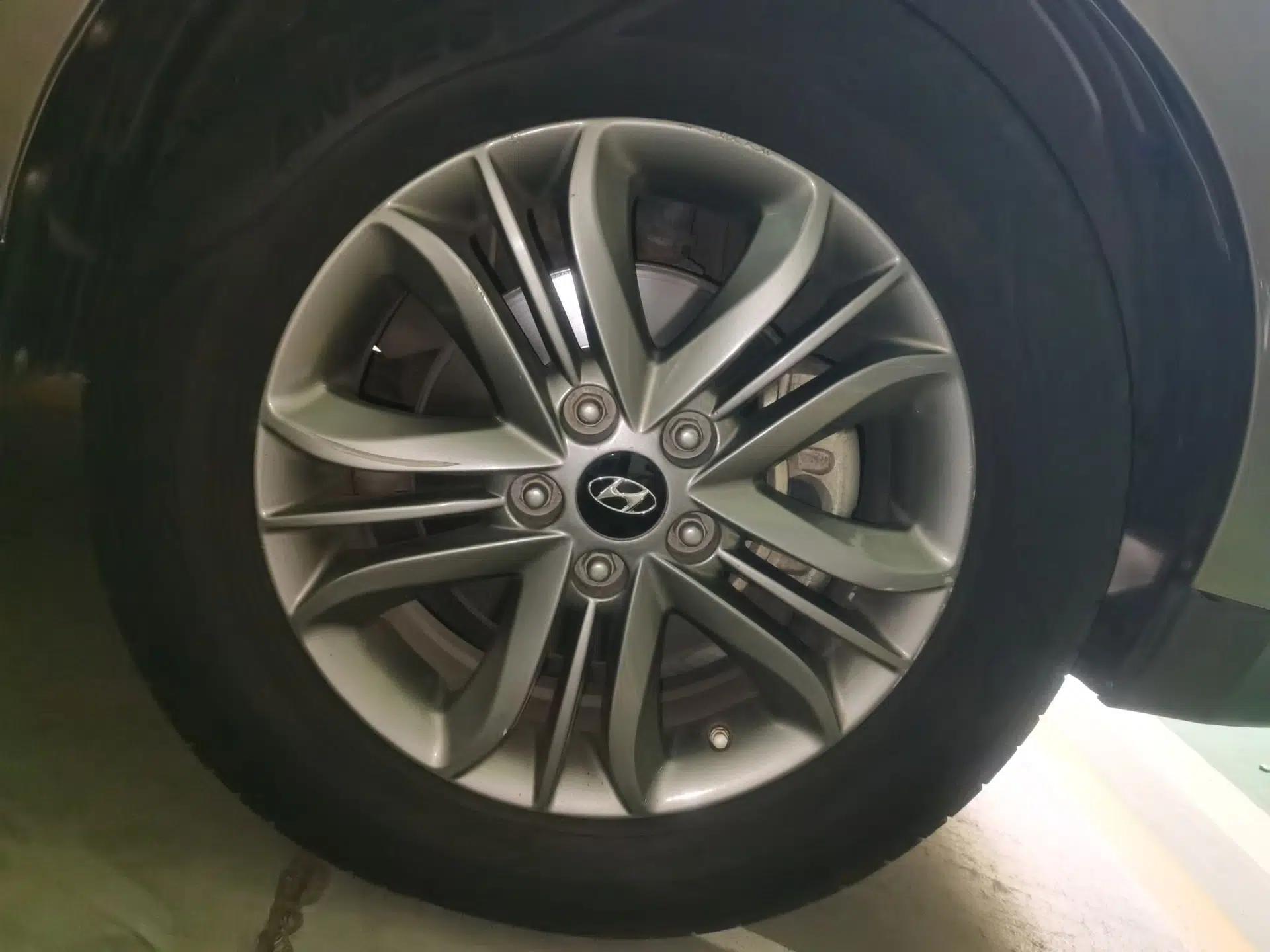 Hyundai ix35 2013 2.0L Automatic Two-Wheel Drive Smart GLS China IV Standard — миниатюра 8