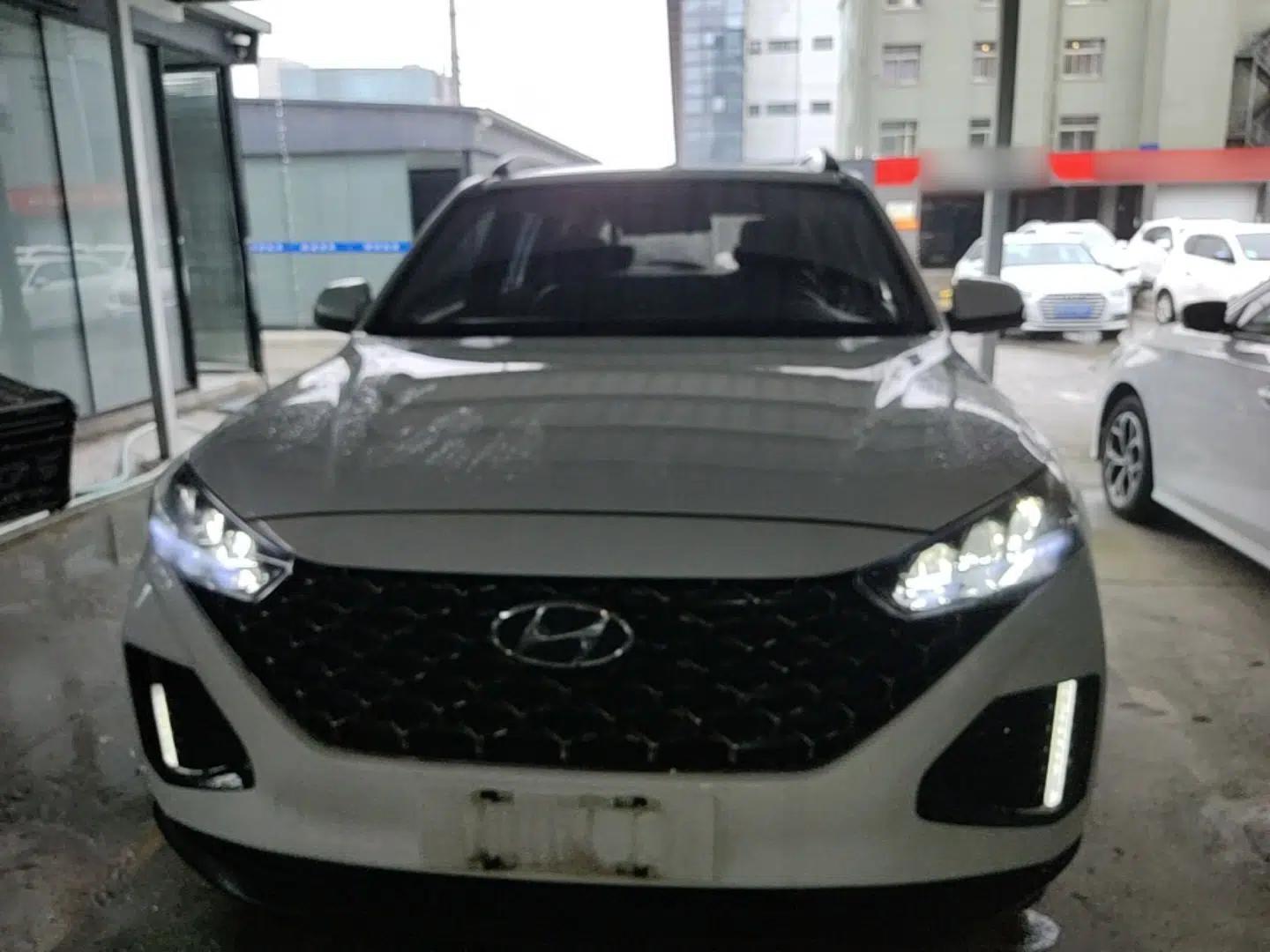 Hyundai ix35 2021 2.0L Automatic 2WD GLS Leading Edition — миниатюра 2