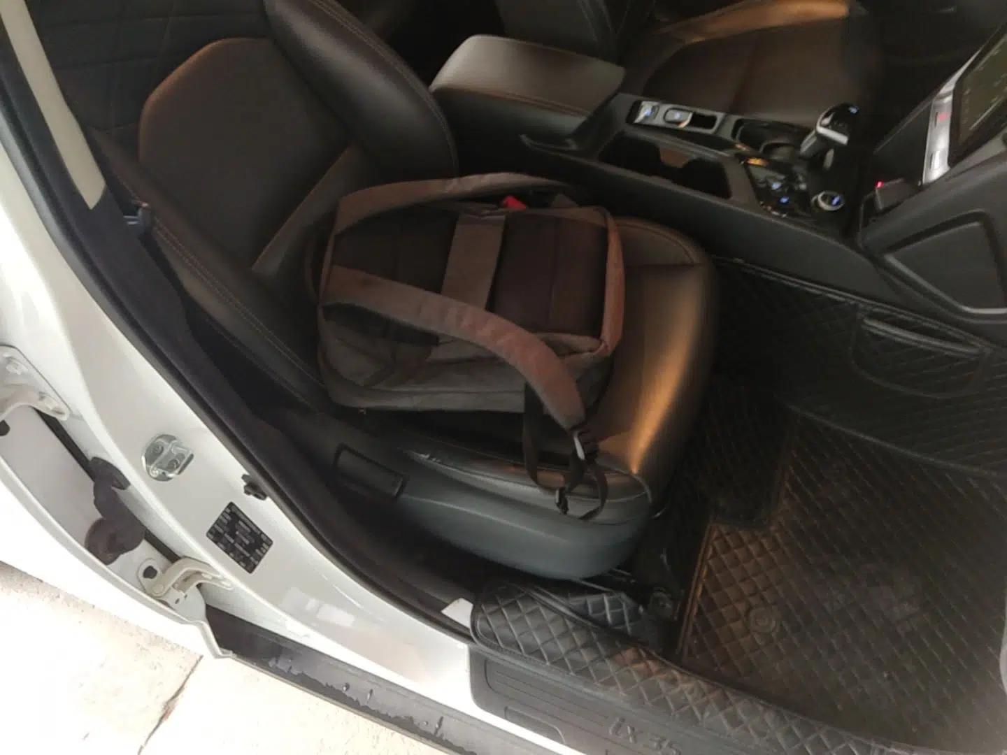 Hyundai ix35 2021 2.0L Automatic 2WD GLS Leading Edition — миниатюра 24