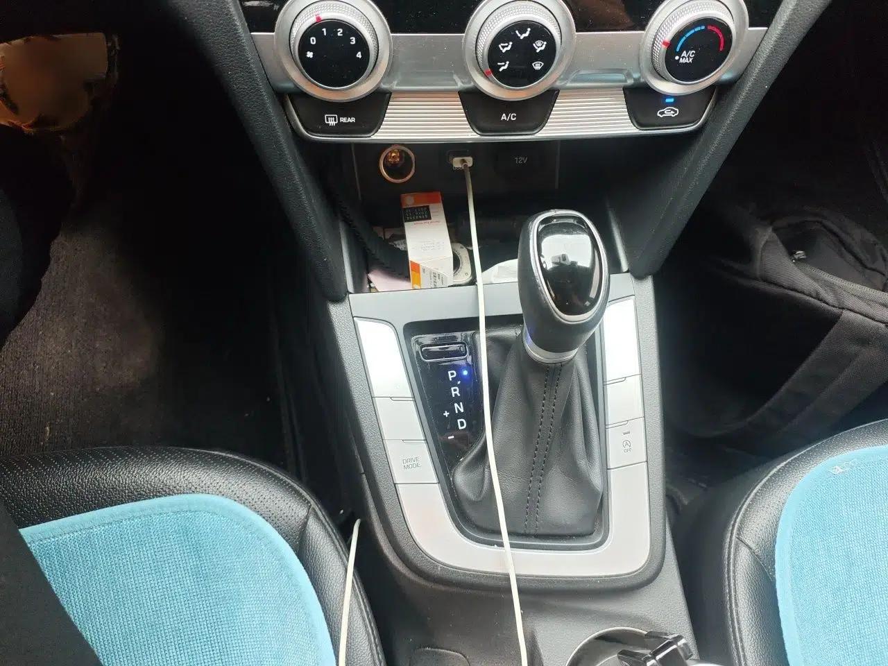 Hyundai Elantra (6th Generation / Lingdong) 2020 1.5L CVT Smart & Stylish – Elite Version — миниатюра 13
