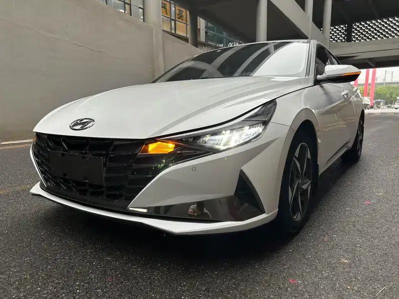 Hyundai Elantra 2022 1.5L CVT GLX Elite Edition — миниатюра 1