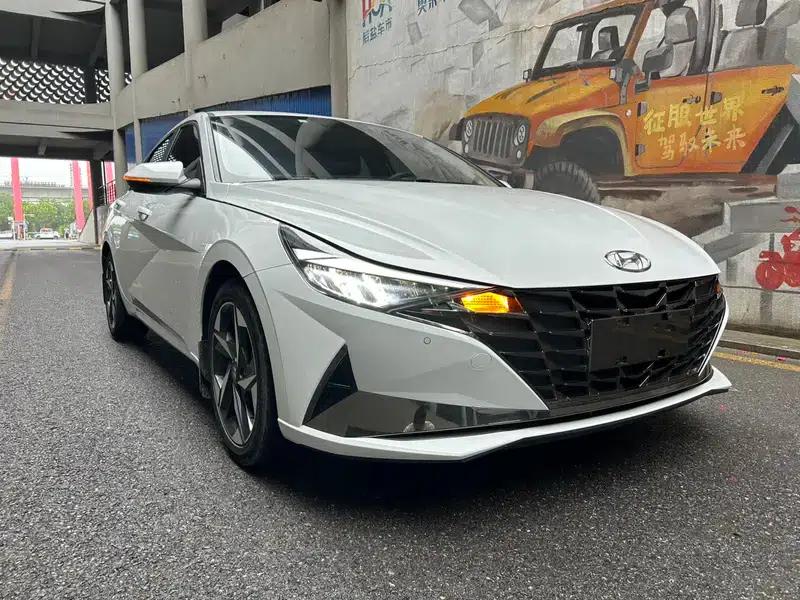 Hyundai Elantra 2022 1.5L CVT GLX Elite Edition — миниатюра 3