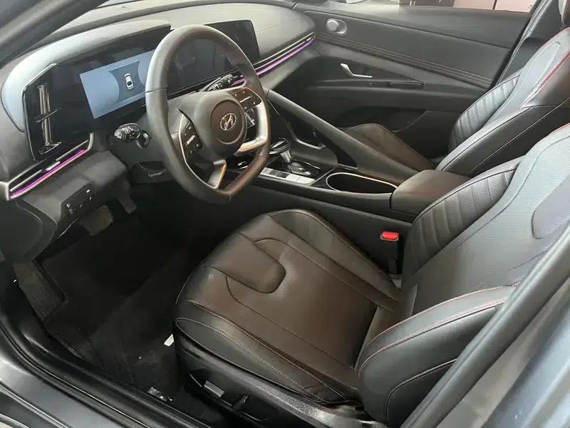 Hyundai Elantra 2022 1.5L CVT 20th SE 20th Anniversary Edition — миниатюра 9