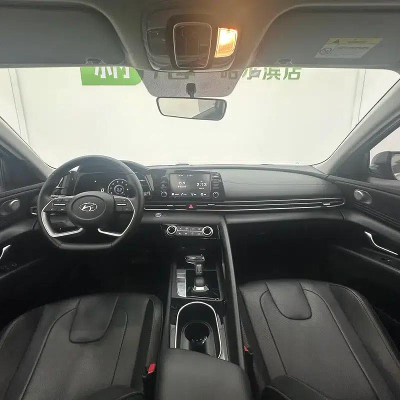 Hyundai Elantra 2022 1.5L CVT GLX Elite Edition — миниатюра 11
