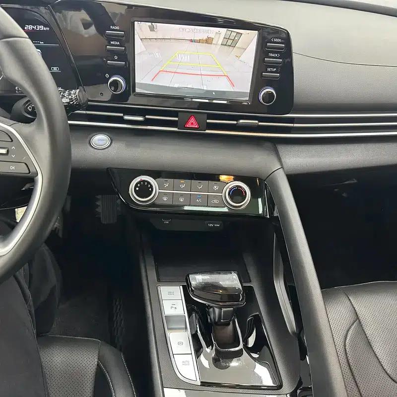 Hyundai Elantra 2022 1.5L CVT GLX Elite Edition — миниатюра 12
