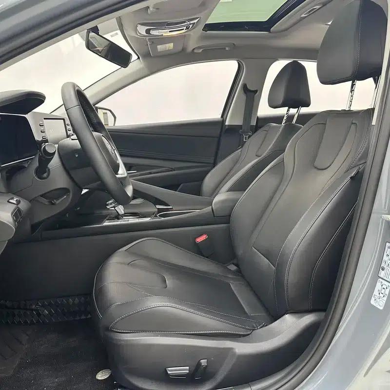 Hyundai Elantra 2022 1.5L CVT GLX Elite Edition — миниатюра 15