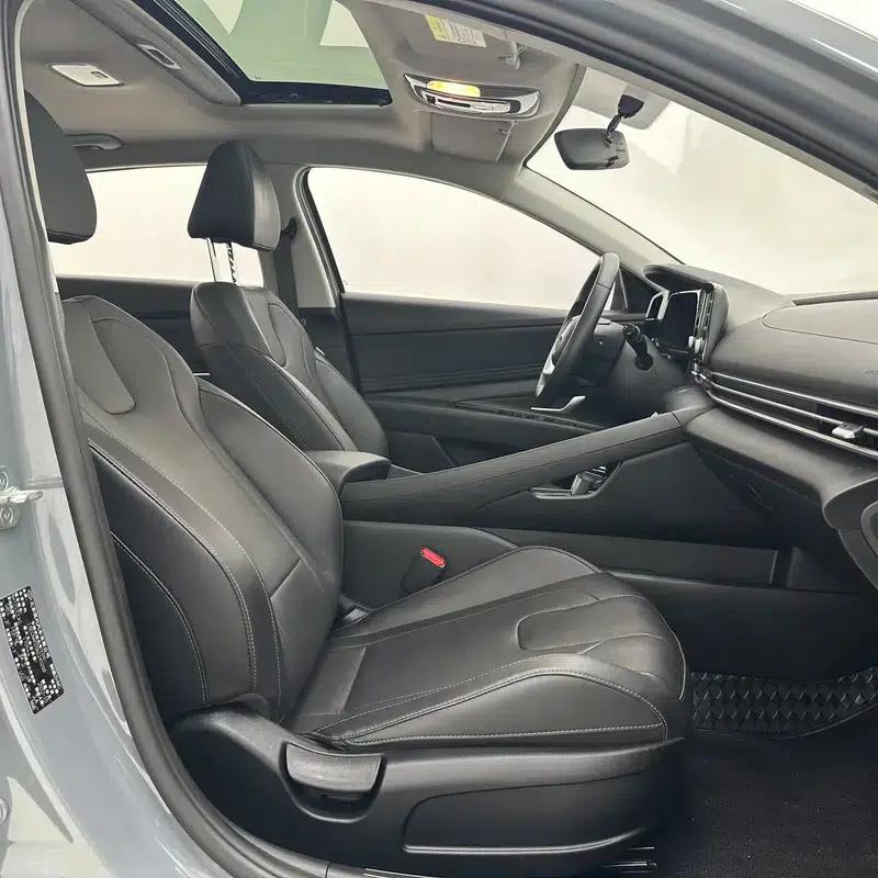 Hyundai Elantra 2022 1.5L CVT GLX Elite Edition — миниатюра 18