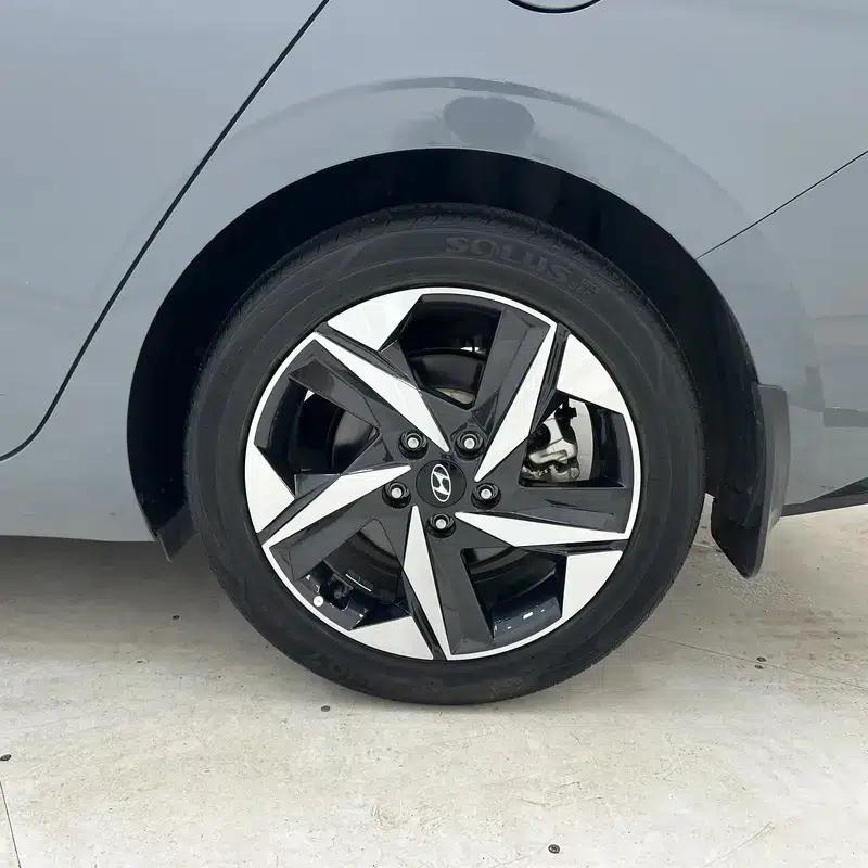 Hyundai Elantra 2022 1.5L CVT GLX Elite Edition — миниатюра 7