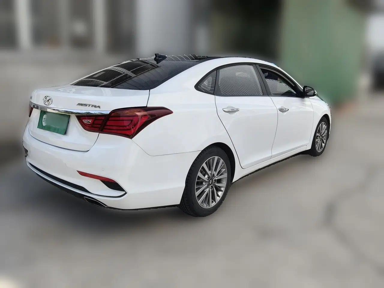 Hyundai Mistra 2017 1.8L Automatic Deluxe DLX Model China V Emission Standard — миниатюра 6