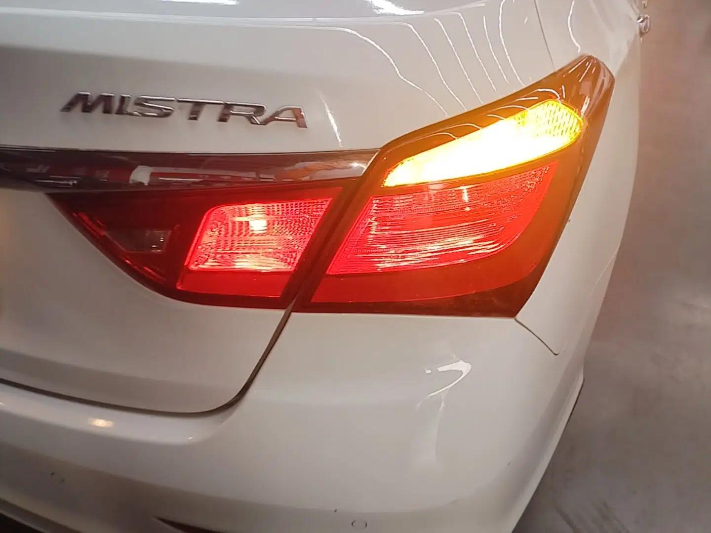 Hyundai Mistra 2017 1.8L Automatic Smart GLS China V Standard — миниатюра 9