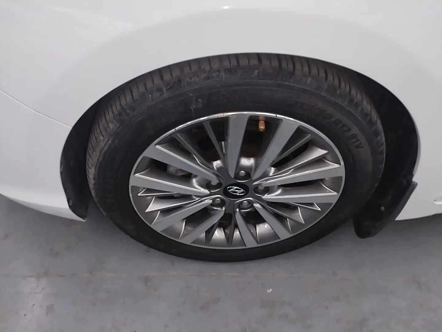 Hyundai Mistra 2017 1.8L Automatic Smart GLS China V Standard — миниатюра 10