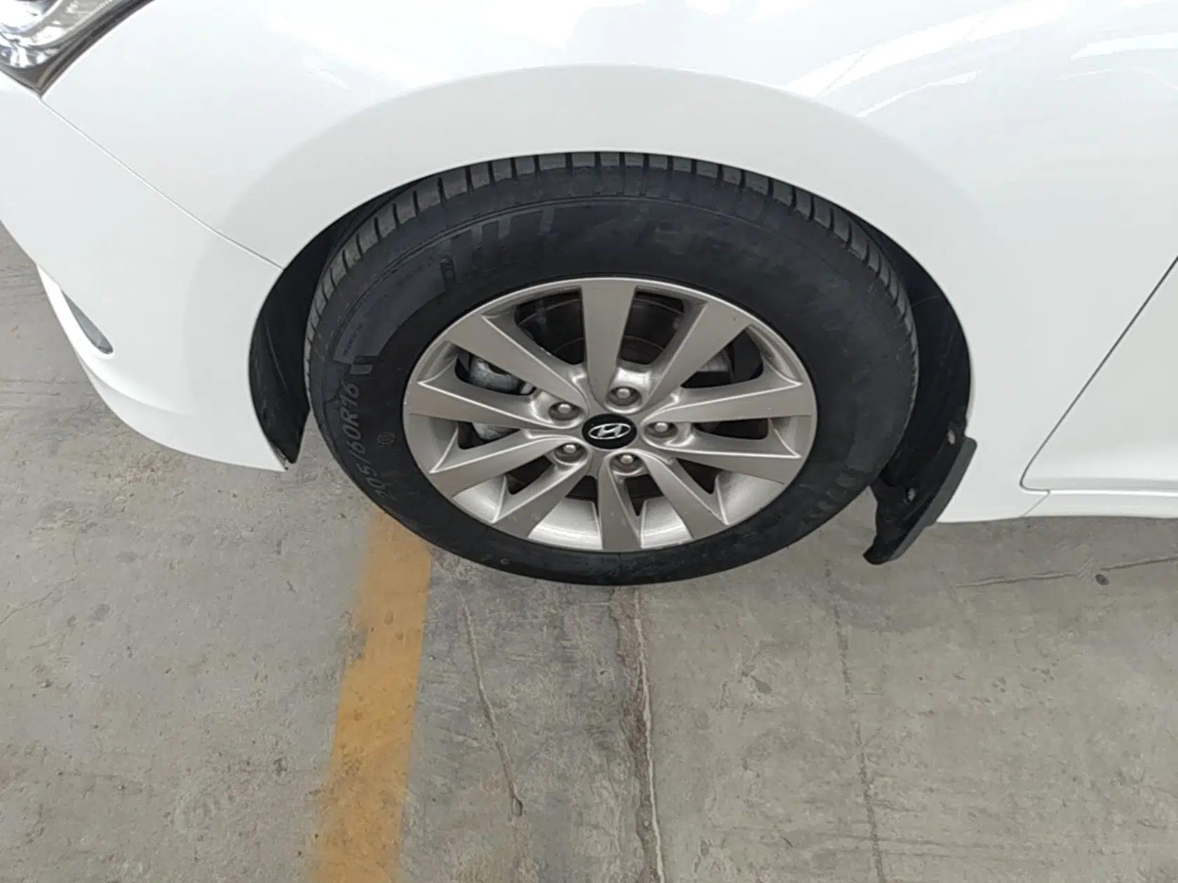 Hyundai Mistra 2014 1.8L Automatic Smart GLS — миниатюра 10