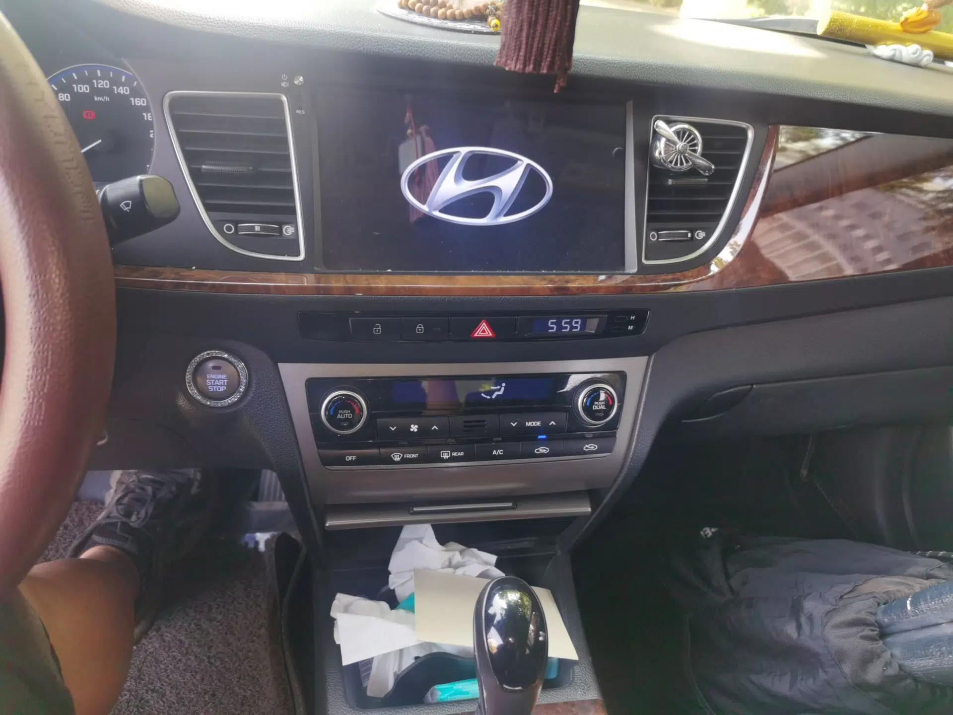 Hyundai Mistra 2014 1.8L Automatic Deluxe DLX Model — миниатюра 13