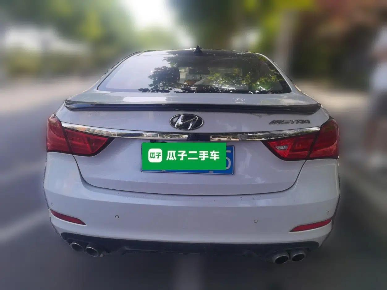 Hyundai Mistra 2014 1.8L Automatic Deluxe DLX Model — миниатюра 5