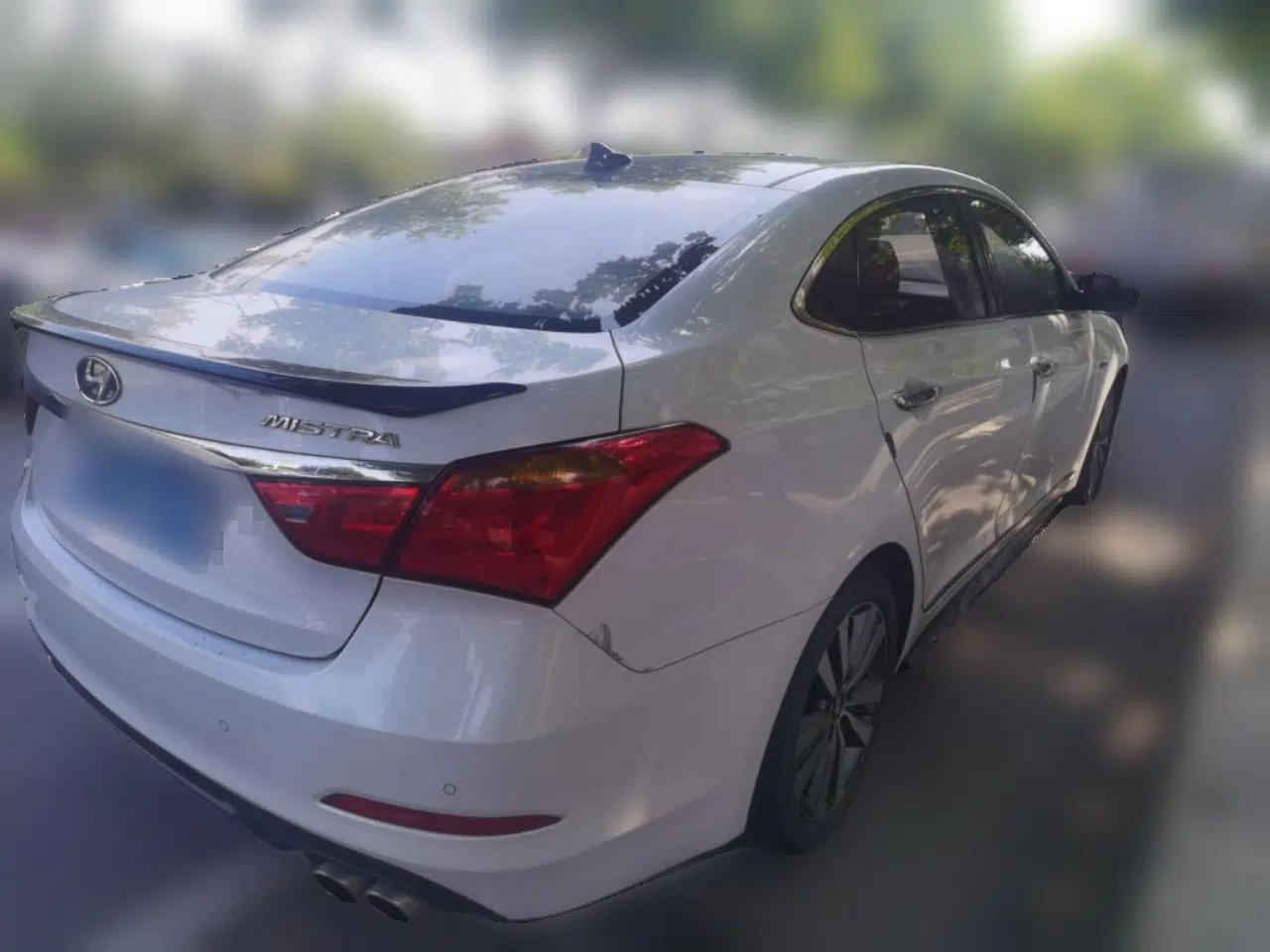 Hyundai Mistra 2014 1.8L Automatic Deluxe DLX Model — миниатюра 6