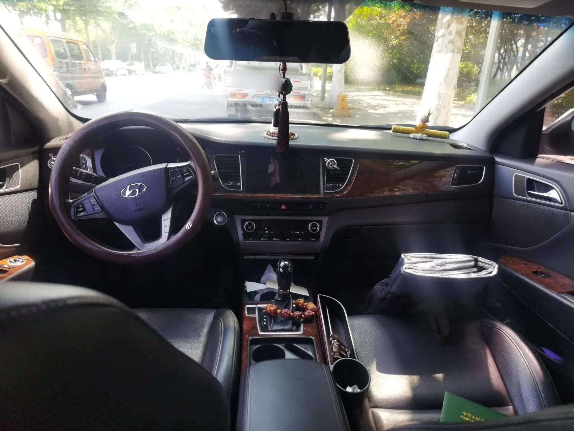 Hyundai Mistra 2014 1.8L Automatic Deluxe DLX Model — миниатюра 9