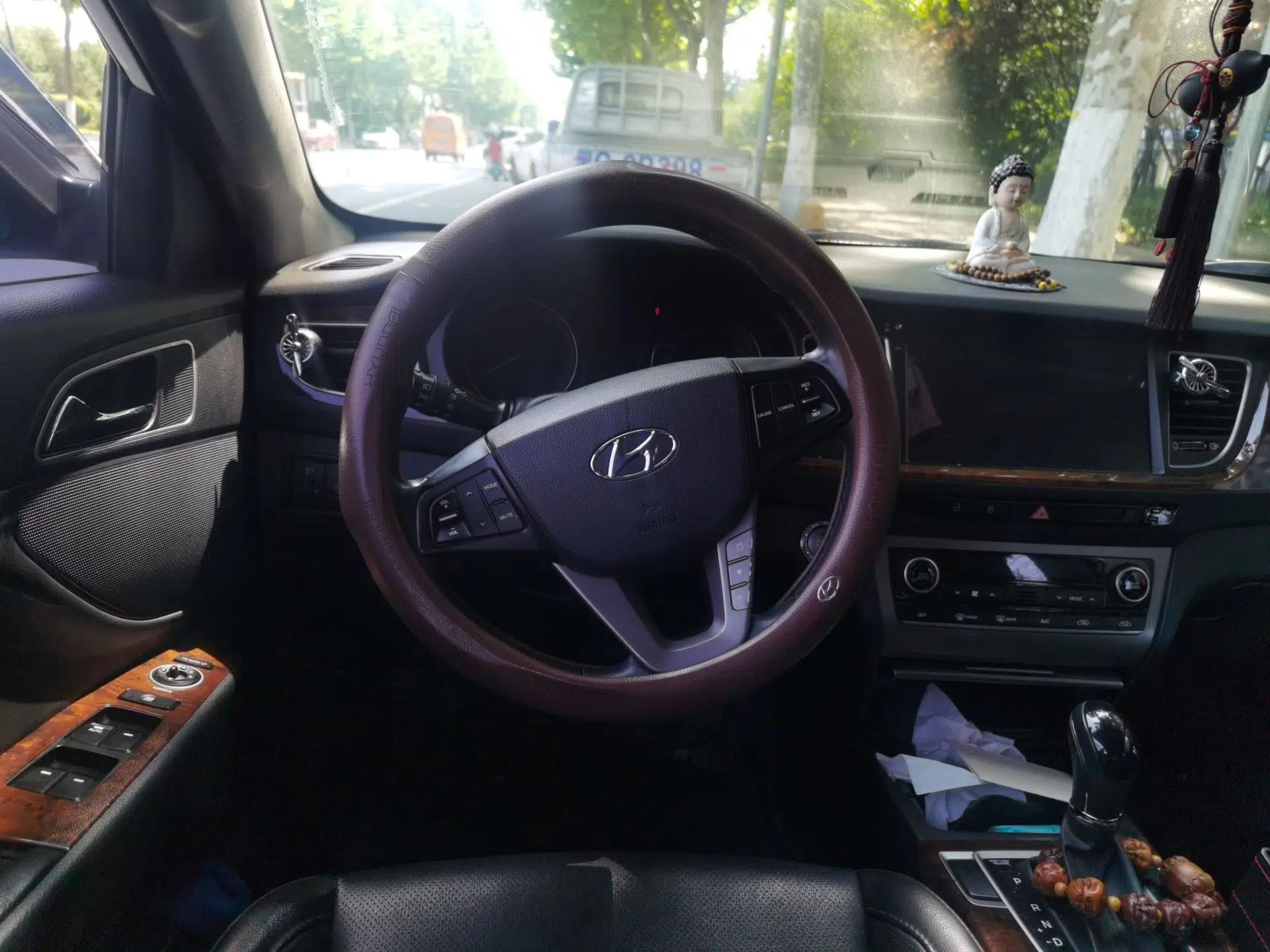 Hyundai Mistra 2014 1.8L Automatic Deluxe DLX Model — миниатюра 10