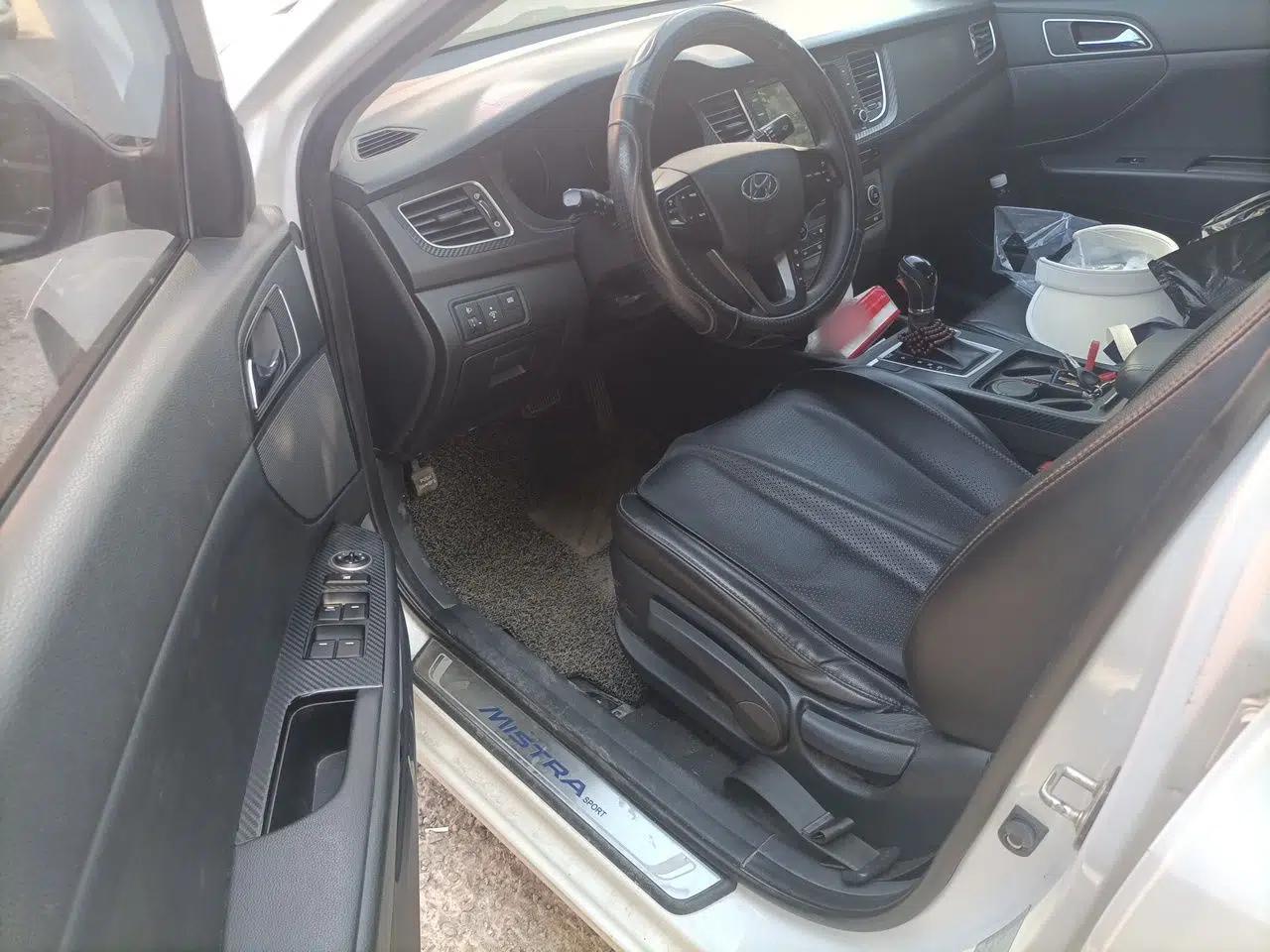 Hyundai Mistra 2014 1.8L Automatic Smart GLS — миниатюра 16