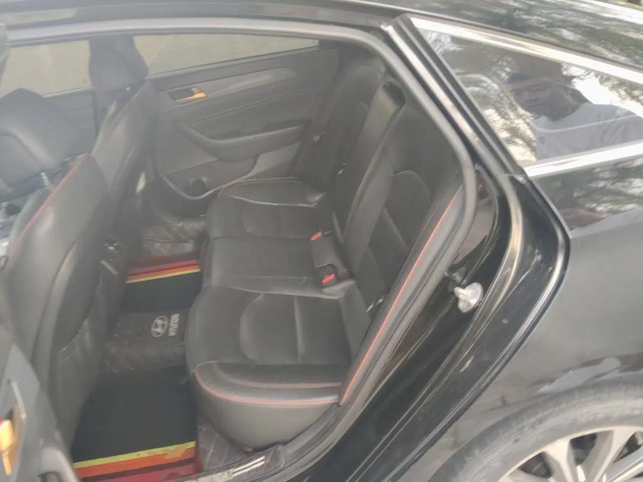 Hyundai Sonata 2015 1.6T GLS Smart Model — миниатюра 17