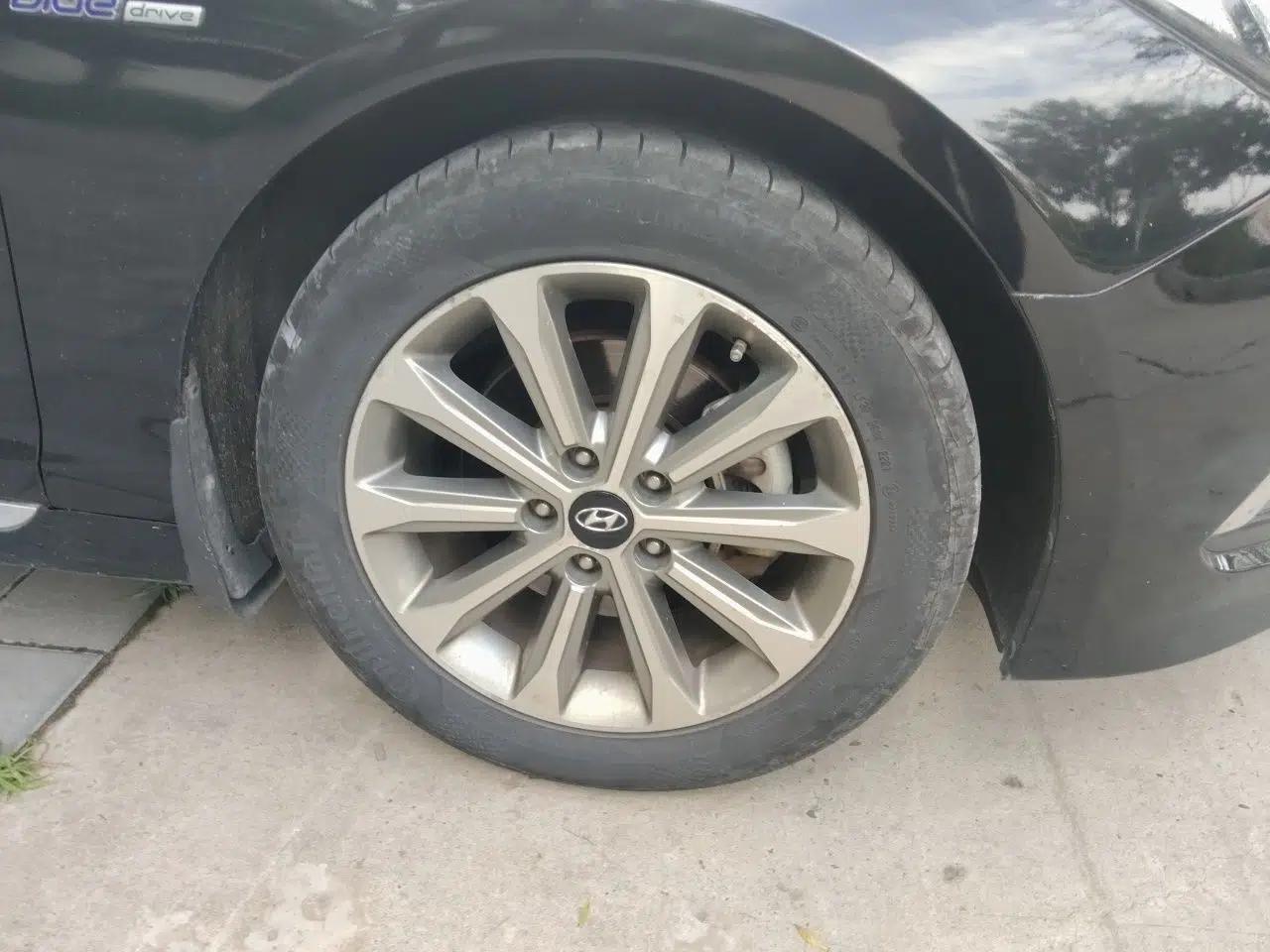 Hyundai Sonata 2015 1.6T GLS Smart Model — миниатюра 8
