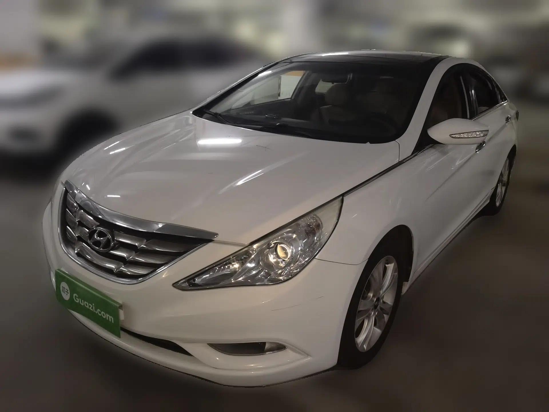 Hyundai Sonata 2011 2.0L Automatic Luxury Edition — миниатюра 1