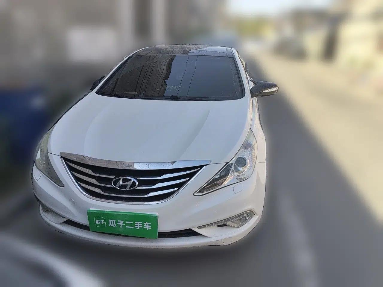 Hyundai Sonata 2013 2.4L Automatic Luxury Version China IV Standard — миниатюра 2