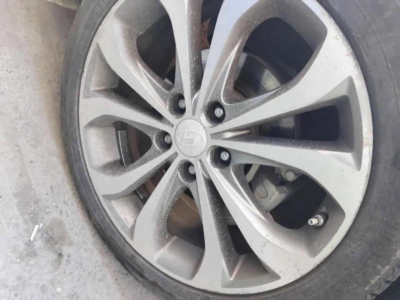 Hyundai Sonata 2013 2.4L Automatic Luxury Version China IV Standard — миниатюра 8