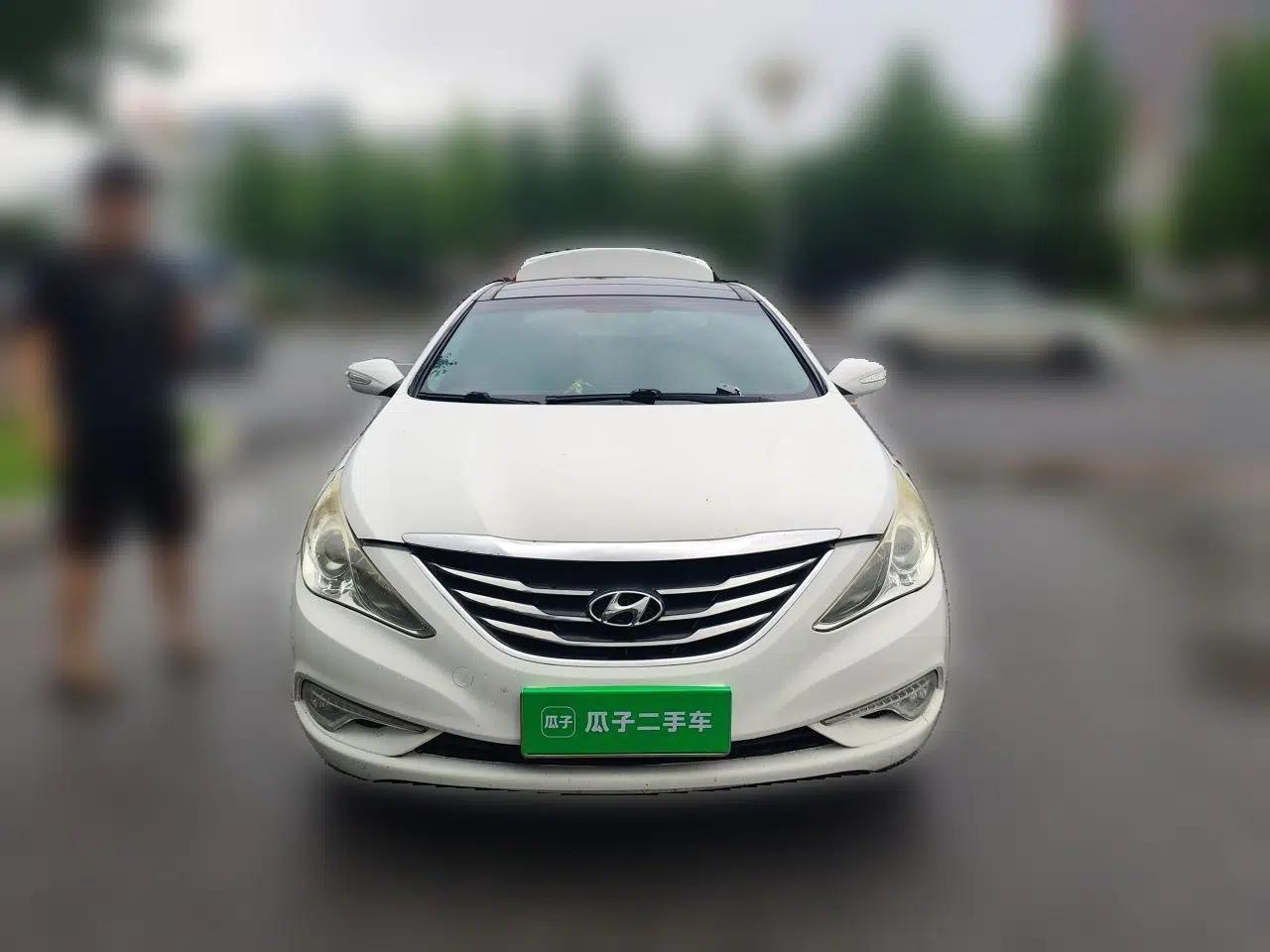 Hyundai Sonata 2014 2.4L Automatic Leading Edition China IV Standard — миниатюра 2