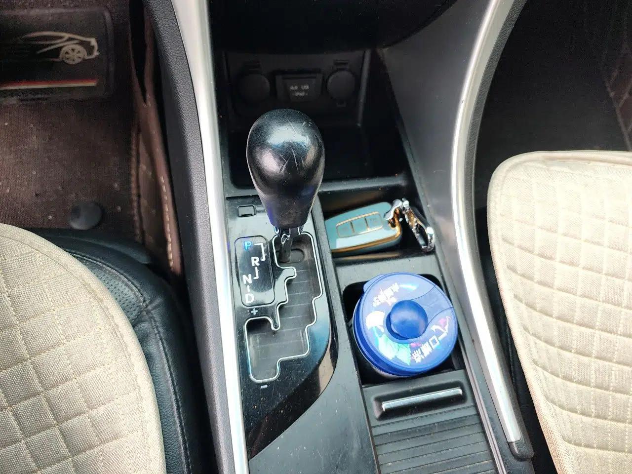 Hyundai Sonata 2014 2.4L Automatic Leading Edition China IV Standard — миниатюра 14