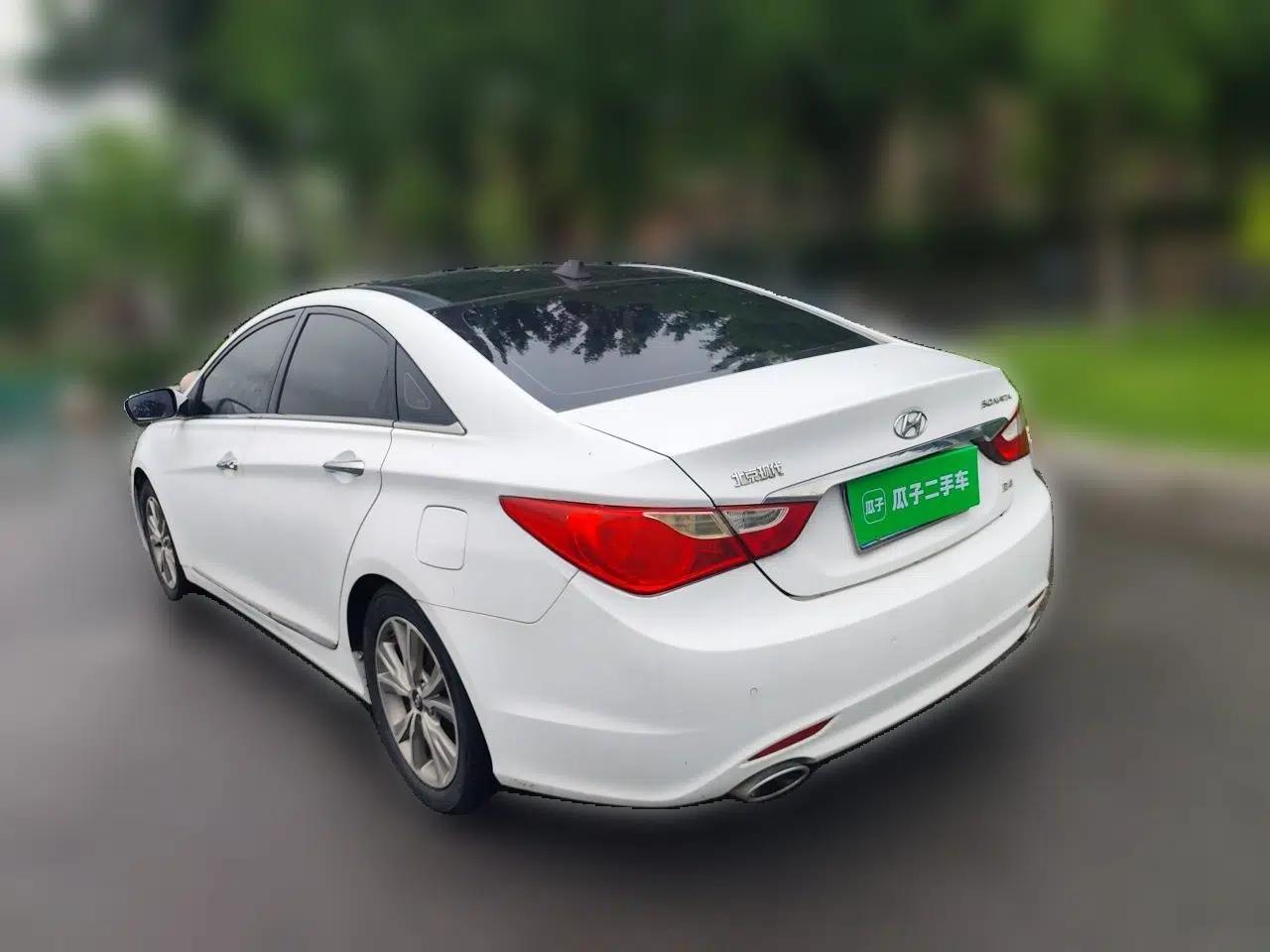 Hyundai Sonata 2014 2.4L Automatic Leading Edition China IV Standard — миниатюра 4