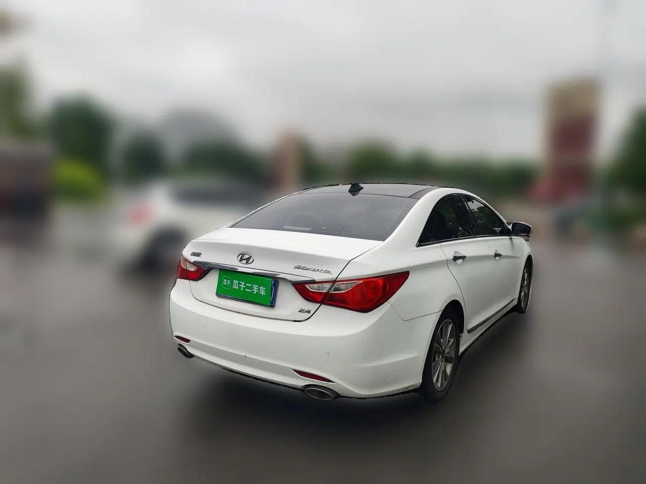 Hyundai Sonata 2014 2.4L Automatic Leading Edition China IV Standard — миниатюра 6