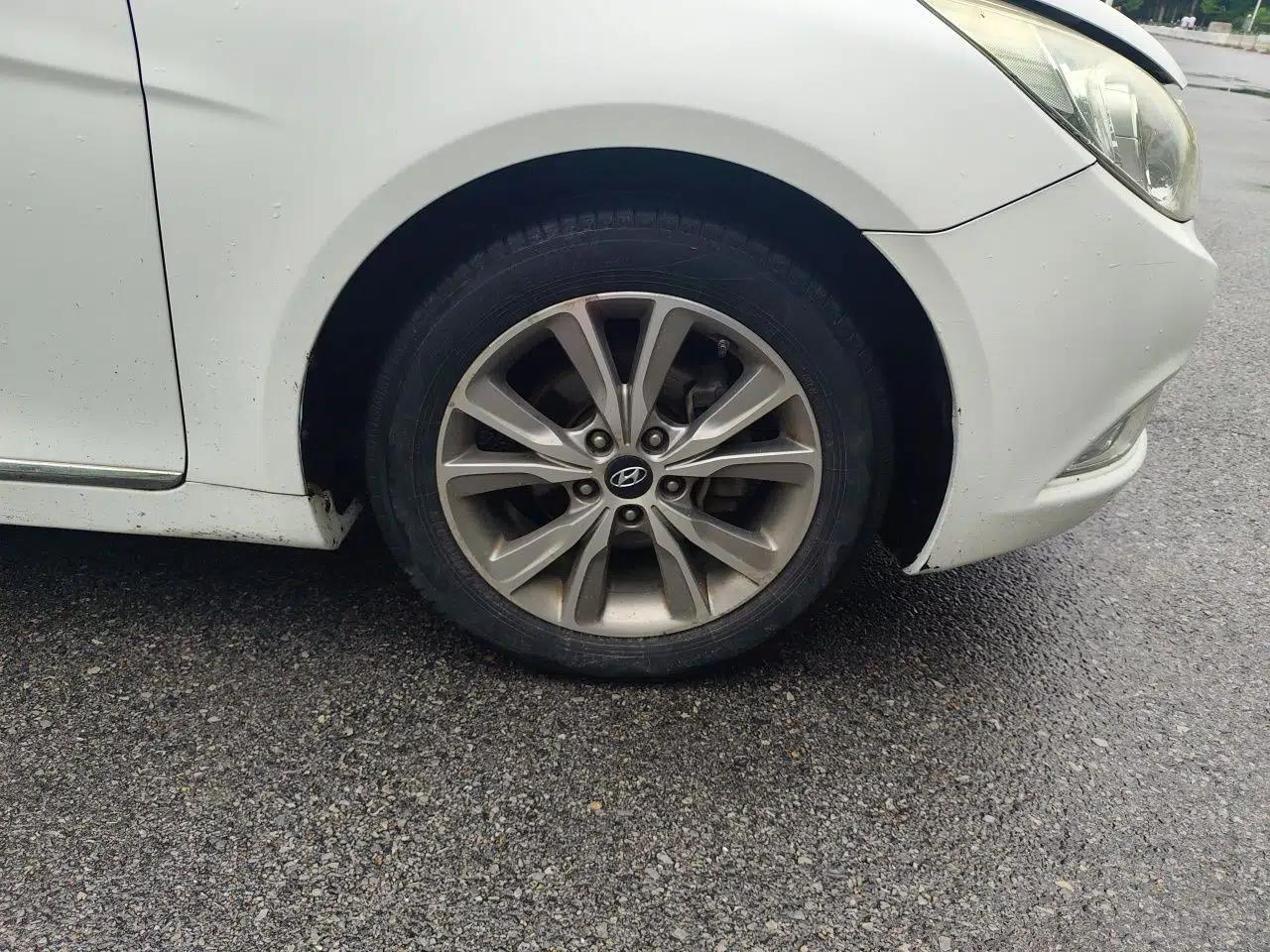 Hyundai Sonata 2014 2.4L Automatic Leading Edition China IV Standard — миниатюра 8