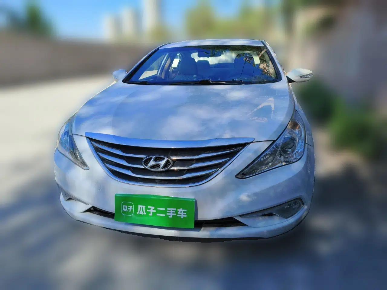 Hyundai Sonata 2013 2.0L Automatic Fashion Edition — миниатюра 2