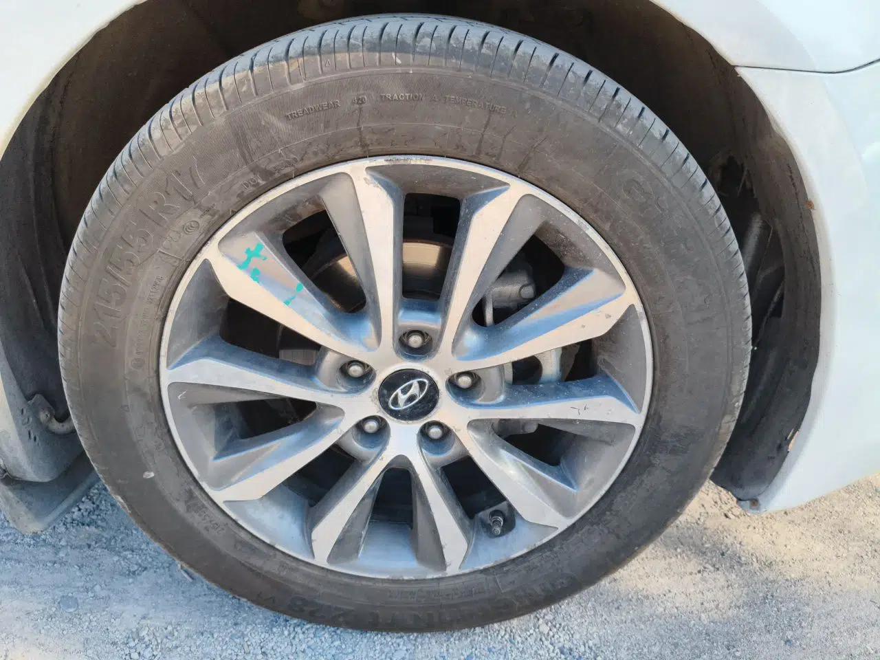 Hyundai Sonata 2013 2.0L Automatic Fashion Edition — миниатюра 8