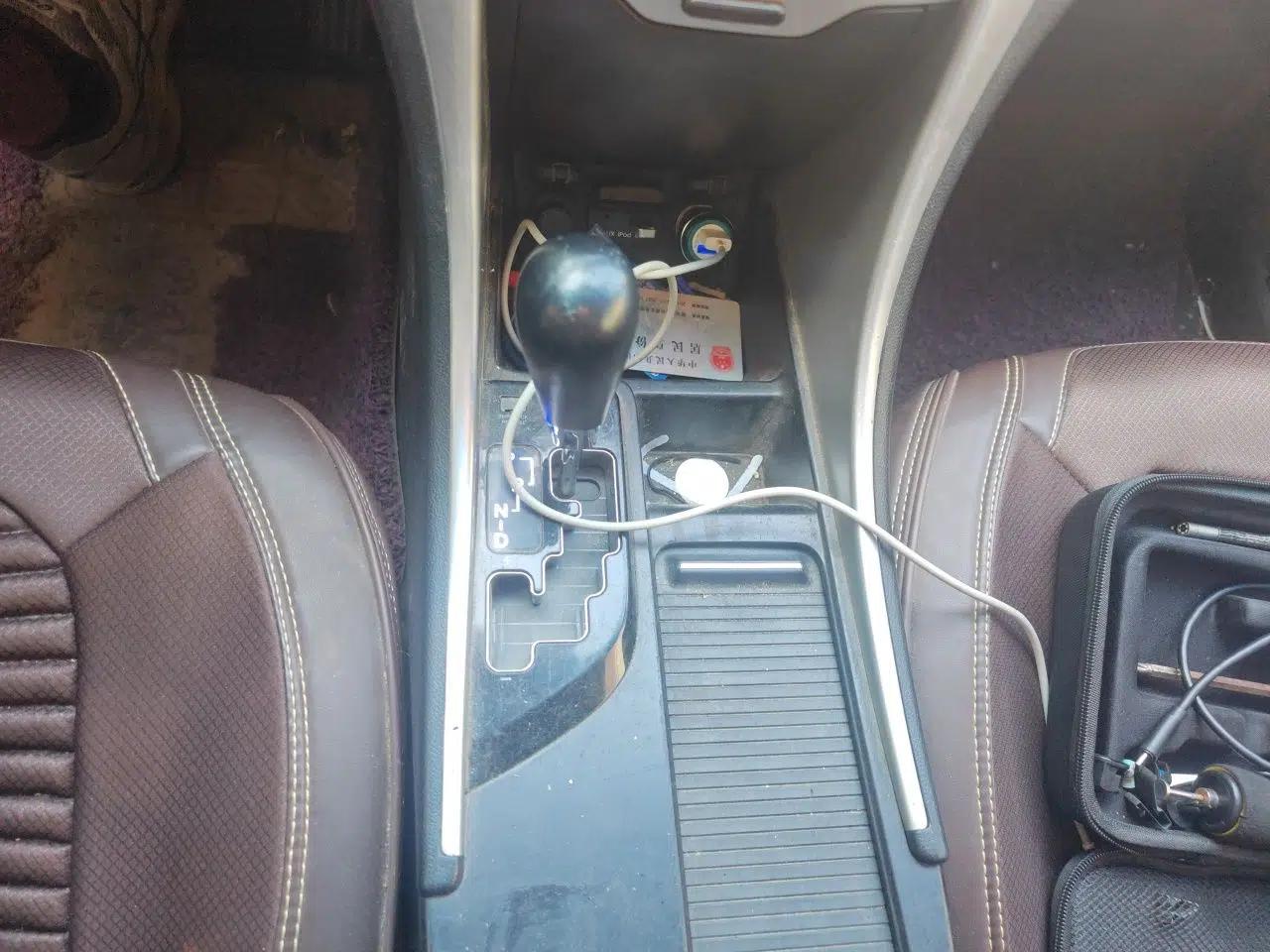 Hyundai Sonata 2013 2.0L Automatic Fashion Edition — миниатюра 14