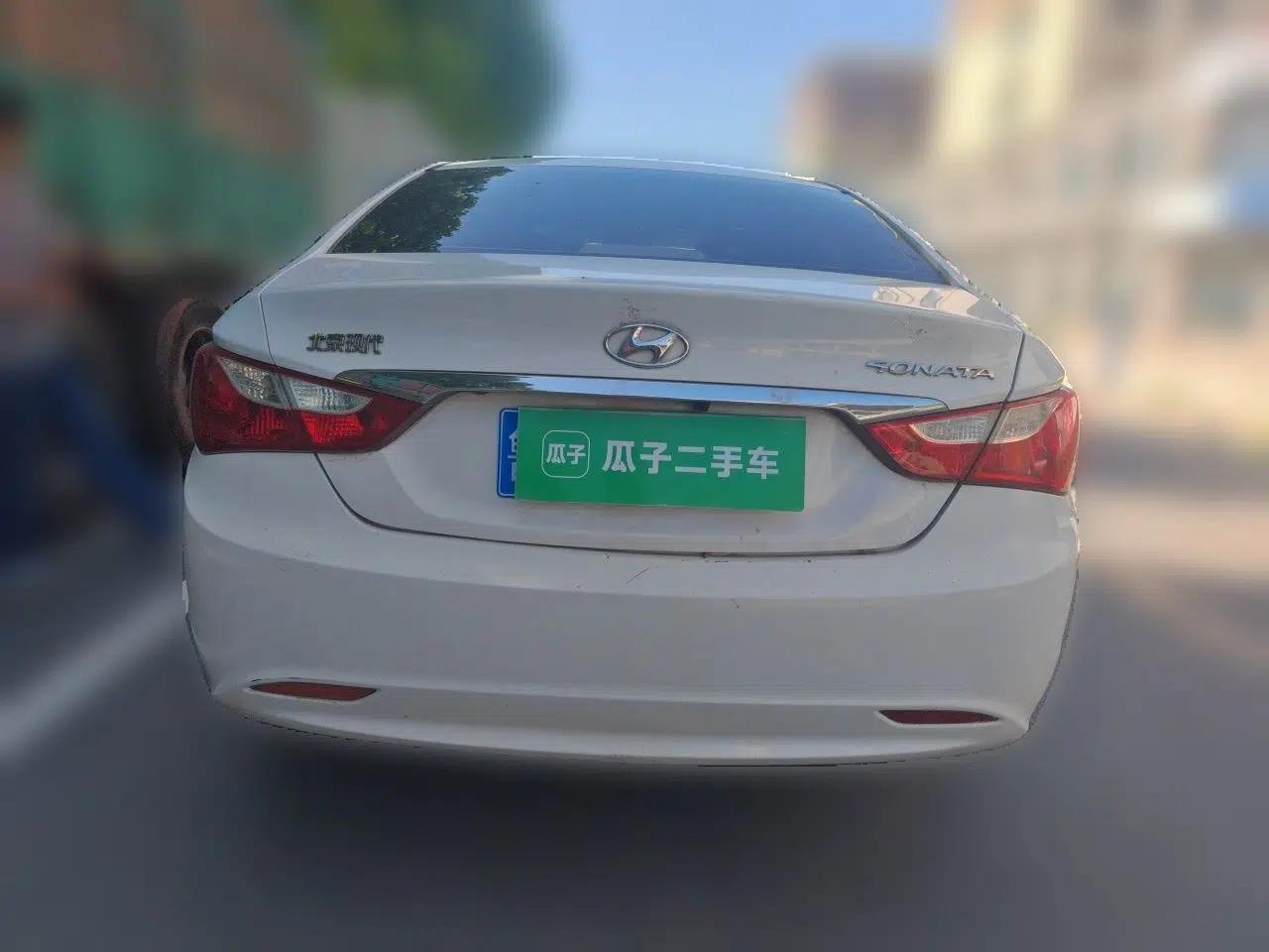 Hyundai Sonata 2013 2.0L Automatic Fashion Edition — миниатюра 5