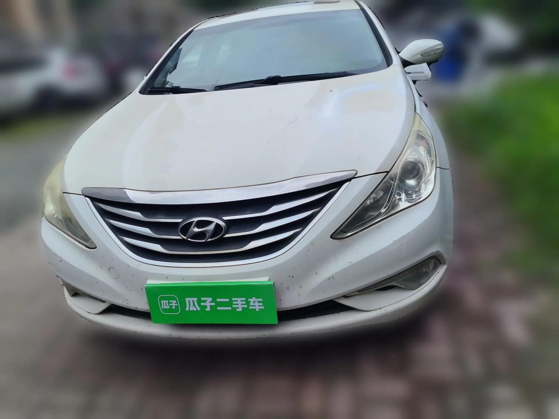 Hyundai Sonata 2011 2.0L Automatic Leading Edition — миниатюра 2