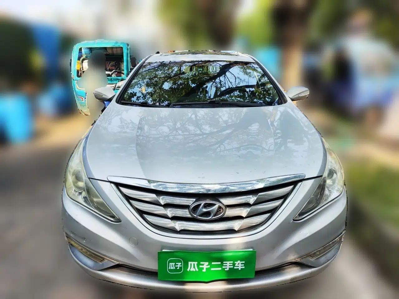 Hyundai Sonata 2011 2.0L Automatic Prestige Edition — миниатюра 2