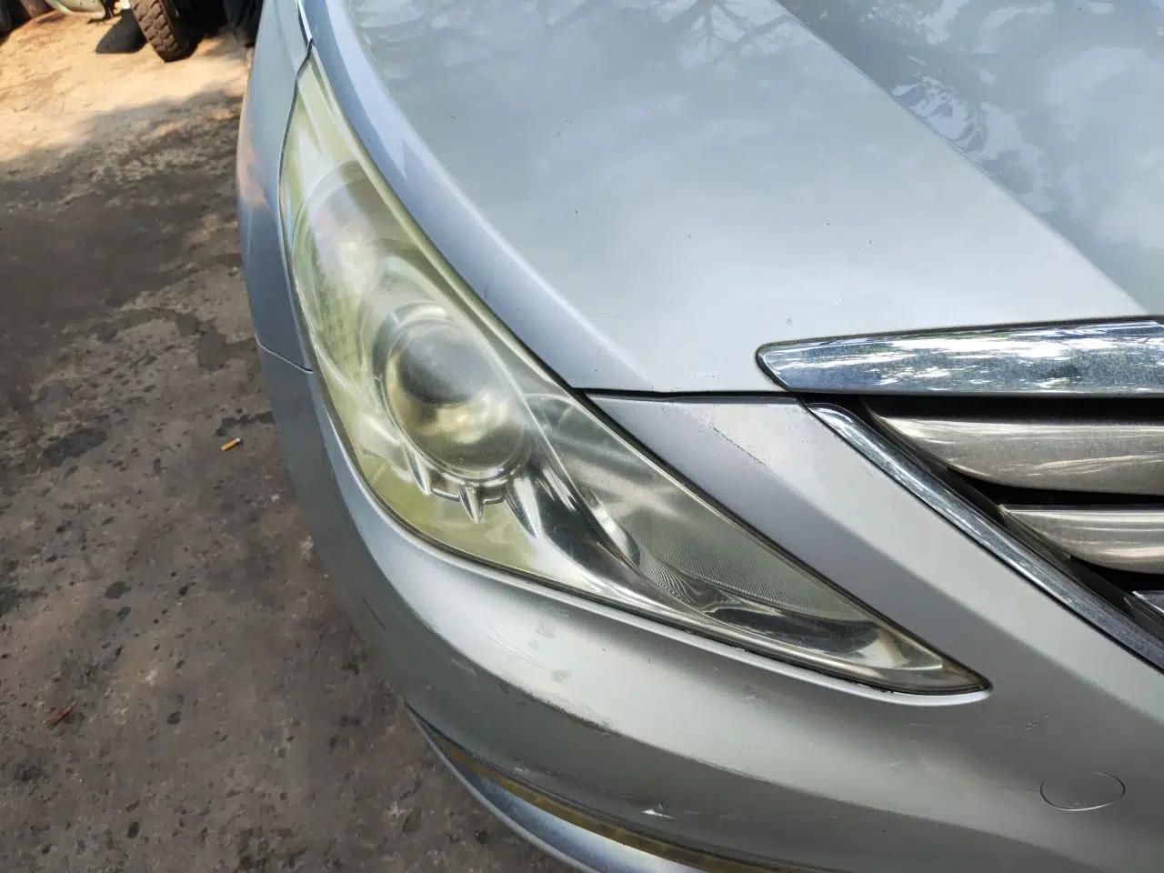 Hyundai Sonata 2011 2.0L Automatic Prestige Edition — миниатюра 7