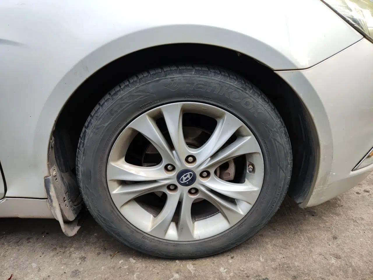 Hyundai Sonata 2011 2.0L Automatic Prestige Edition — миниатюра 8
