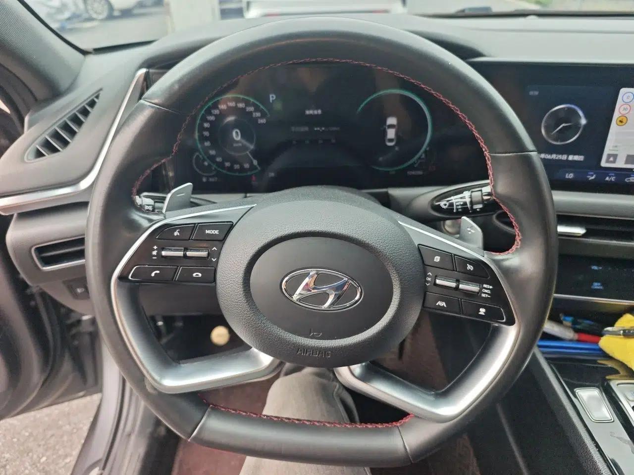 Hyundai Sonata 2022 270TGDi DCT 20th Anniversary Edition — миниатюра 10