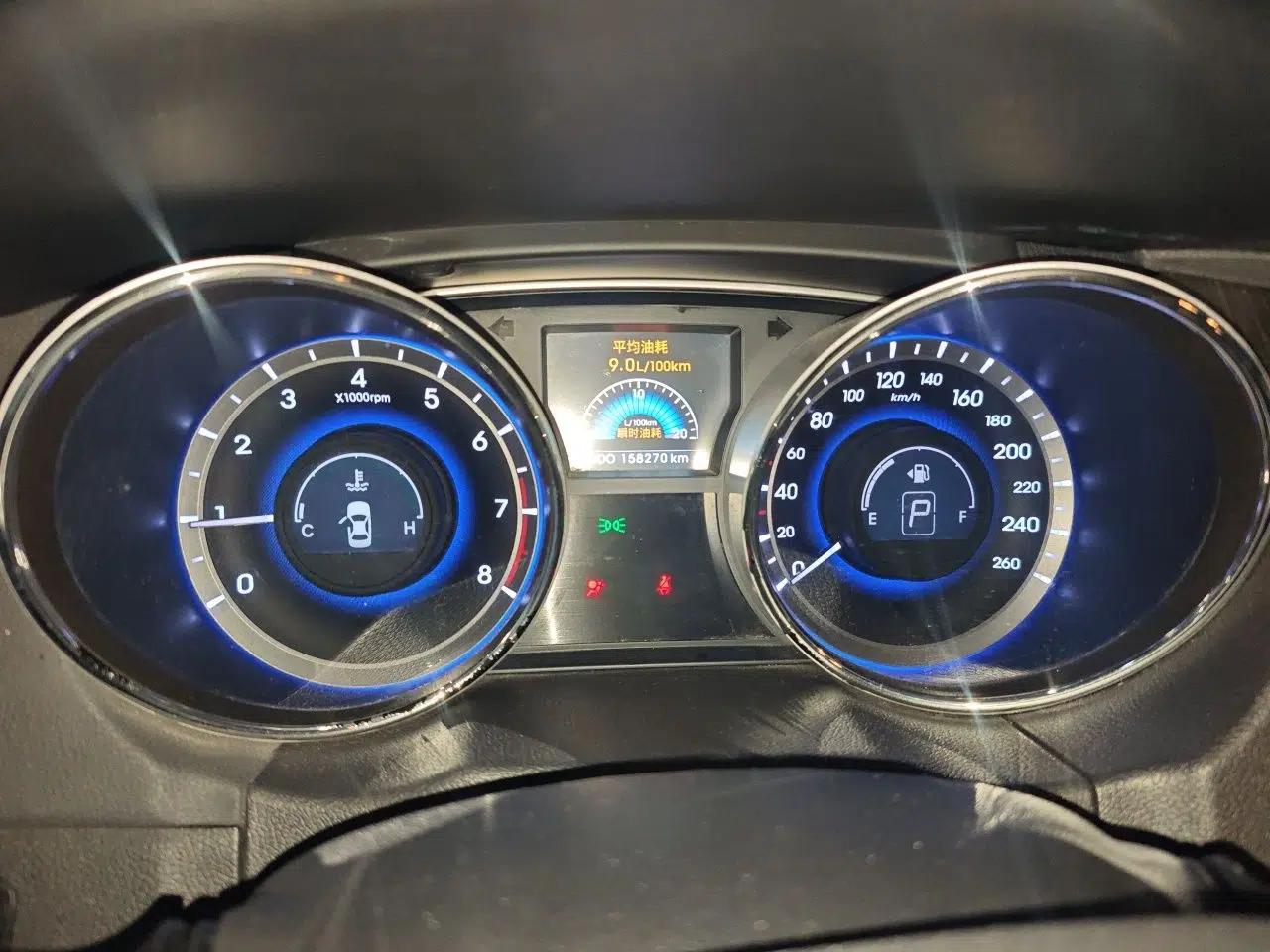 Hyundai Sonata 2013 2.0L Automatic Luxury Edition — миниатюра 11