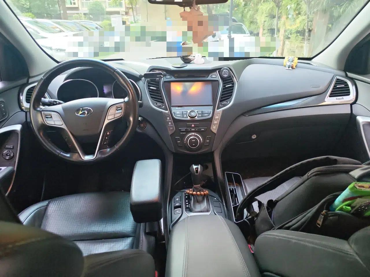 Hyundai Santa Fe 2013 Revised Version 2.4L Automatic All-Wheel Drive Luxury Trim — миниатюра 6