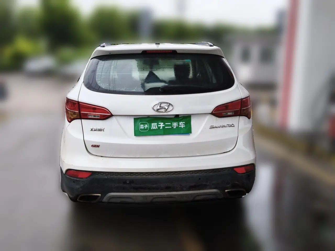 Hyundai Santa Fe 2013 2.4L Automatic 2WD Comfort Edition — миниатюра 5