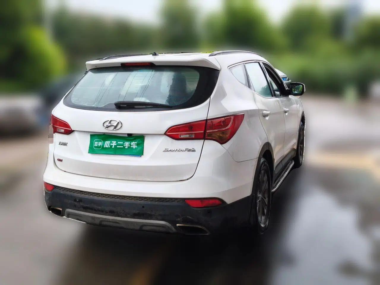 Hyundai Santa Fe 2013 2.4L Automatic 2WD Comfort Edition — миниатюра 6